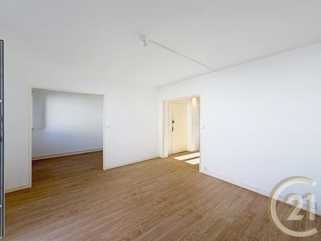 Appartement à louer - 4 pièces - 62.73 m2 - BELFORT - 90 - FRANCHE-COMTE - Century 21 Agence Du Théâtre
