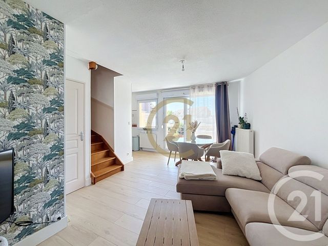 Appartement Duplex à vendre - 3 pièces - 59.04 m2 - BAVILLIERS - 90 - FRANCHE-COMTE - Century 21 Agence Du Théâtre