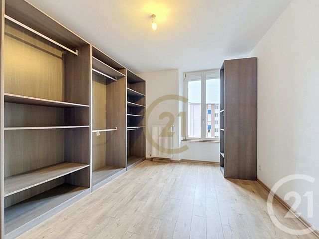 Appartement F3 à louer - 3 pièces - 75.0 m2 - BELFORT - 90 - FRANCHE-COMTE - Century 21 Agence Du Théâtre
