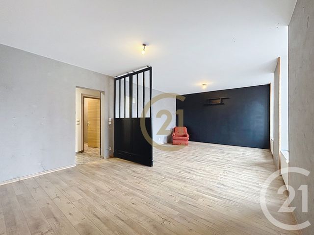 Appartement F3 à louer - 3 pièces - 75.0 m2 - BELFORT - 90 - FRANCHE-COMTE - Century 21 Agence Du Théâtre