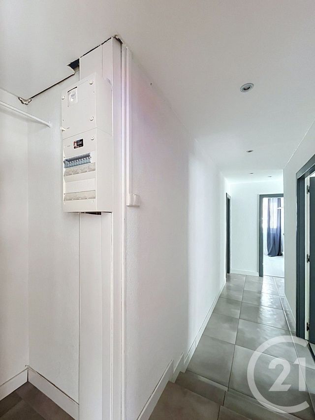 Appartement F2 à vendre - 2 pièces - 50.06 m2 - BELFORT - 90 - FRANCHE-COMTE - Century 21 Agence Du Théâtre
