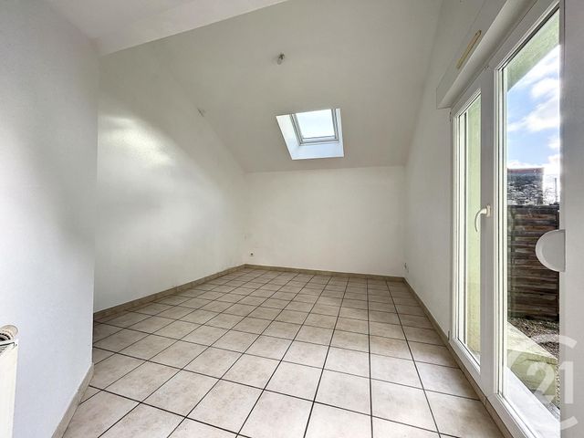 Appartement F3 à louer - 2 pièces - 50.0 m2 - BOUROGNE - 90 - FRANCHE-COMTE - Century 21 Agence Du Théâtre