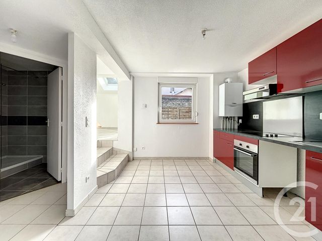 Appartement F3 à louer - 2 pièces - 50.0 m2 - BOUROGNE - 90 - FRANCHE-COMTE - Century 21 Agence Du Théâtre