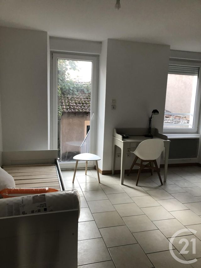 Appartement Studio à louer - 1 pièce - 19.0 m2 - BELFORT - 90 - FRANCHE-COMTE - Century 21 Agence Du Théâtre