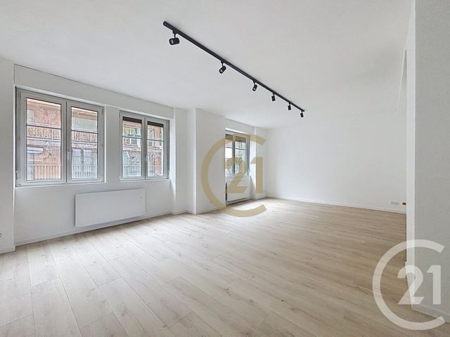 Appartement F4 à louer - 4 pièces - 71.4 m2 - BELFORT - 90 - FRANCHE-COMTE - Century 21 Agence Du Théâtre