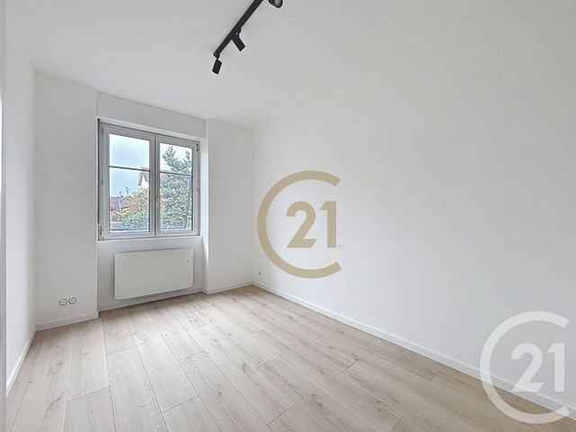 Appartement F4 à louer - 4 pièces - 71.4 m2 - BELFORT - 90 - FRANCHE-COMTE - Century 21 Agence Du Théâtre