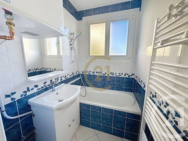 Appartement F3 à vendre - 3 pièces - 55.0 m2 - BELFORT - 90 - FRANCHE-COMTE - Century 21 Agence Du Théâtre