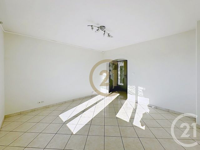 Appartement F3 à vendre - 3 pièces - 55.0 m2 - BELFORT - 90 - FRANCHE-COMTE - Century 21 Agence Du Théâtre