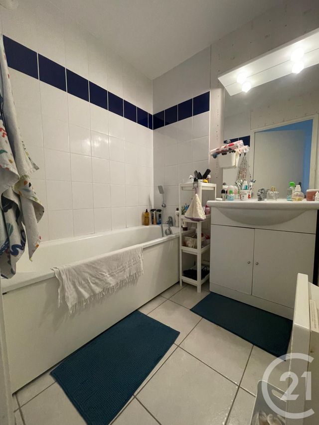 Appartement F3 à louer - 3 pièces - 54.88 m2 - BELFORT - 90 - FRANCHE-COMTE - Century 21 Agence Du Théâtre