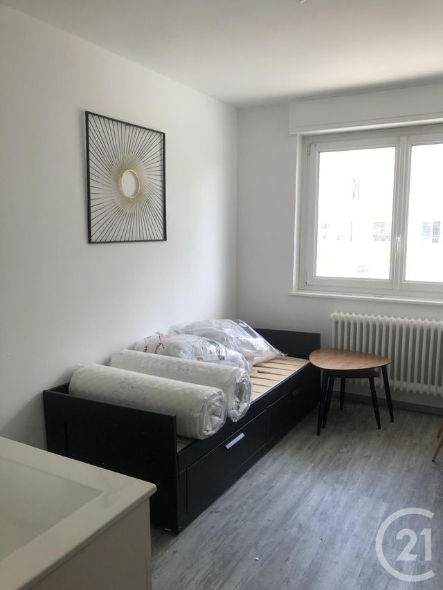 Appartement Chambre à louer - 1 pièce - 11.2 m2 - BELFORT - 90 - FRANCHE-COMTE - Century 21 Agence Du Théâtre