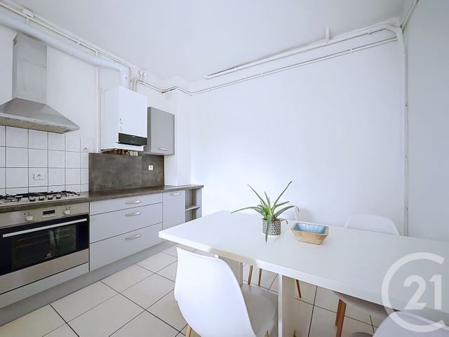 Appartement F3 à vendre - 3 pièces - 68.86 m2 - BELFORT - 90 - FRANCHE-COMTE - Century 21 Agence Du Théâtre