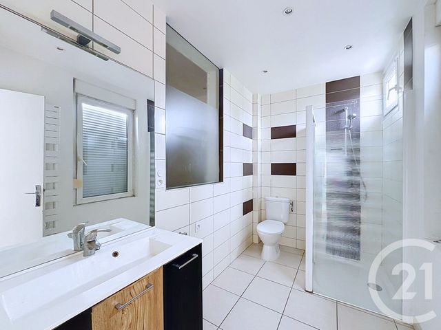 Appartement F3 à vendre - 3 pièces - 68.86 m2 - BELFORT - 90 - FRANCHE-COMTE - Century 21 Agence Du Théâtre