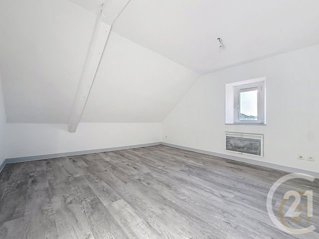 Appartement à louer - 4 pièces - 72.0 m2 - BELFORT - 90 - FRANCHE-COMTE - Century 21 Agence Du Théâtre