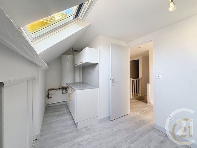 Appartement à louer - 4 pièces - 72.0 m2 - BELFORT - 90 - FRANCHE-COMTE - Century 21 Agence Du Théâtre