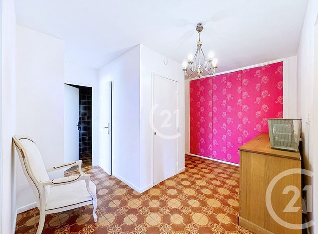Appartement T4 à vendre - 4 pièces - 86.35 m2 - BELFORT - 90 - FRANCHE-COMTE - Century 21 Agence Du Théâtre