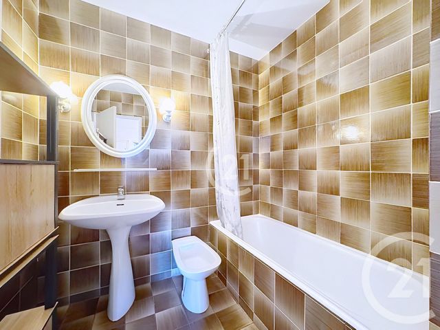 Appartement T4 à vendre - 4 pièces - 86.35 m2 - BELFORT - 90 - FRANCHE-COMTE - Century 21 Agence Du Théâtre