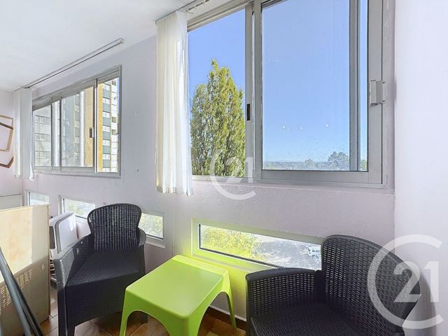 Appartement T4 à vendre - 4 pièces - 86.35 m2 - BELFORT - 90 - FRANCHE-COMTE - Century 21 Agence Du Théâtre