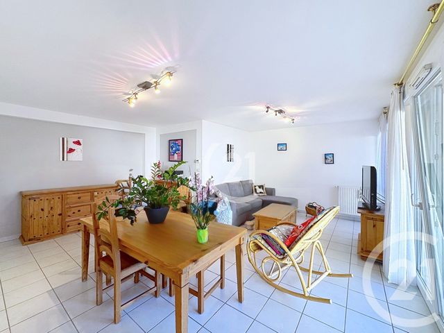 Appartement T5 à vendre - 5 pièces - 98.67 m2 - BELFORT - 90 - FRANCHE-COMTE - Century 21 Agence Du Théâtre