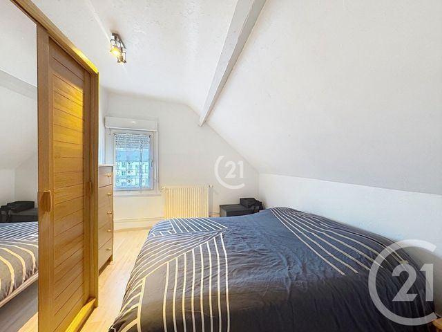 Appartement T3 à vendre - 3 pièces - 43.67 m2 - BELFORT - 90 - FRANCHE-COMTE - Century 21 Agence Du Théâtre