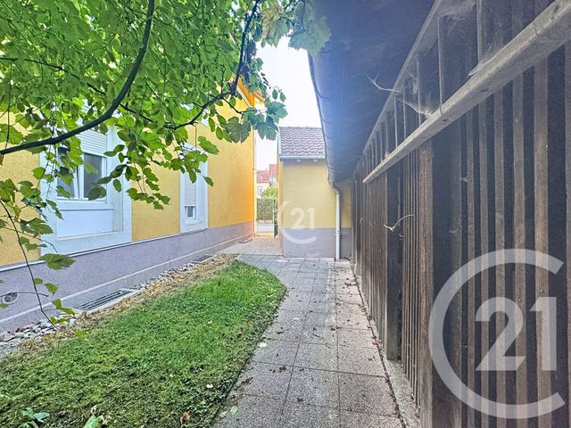 Appartement T3 à vendre - 3 pièces - 43.67 m2 - BELFORT - 90 - FRANCHE-COMTE - Century 21 Agence Du Théâtre