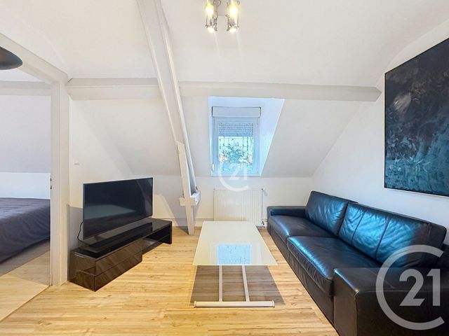 Appartement T3 à vendre - 3 pièces - 43.67 m2 - BELFORT - 90 - FRANCHE-COMTE - Century 21 Agence Du Théâtre