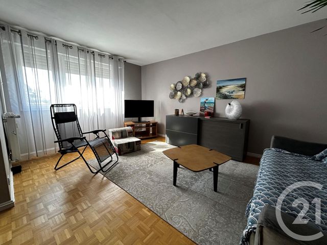 Appartement F4 à louer - 4 pièces - 80.0 m2 - BELFORT - 90 - FRANCHE-COMTE - Century 21 Agence Du Théâtre