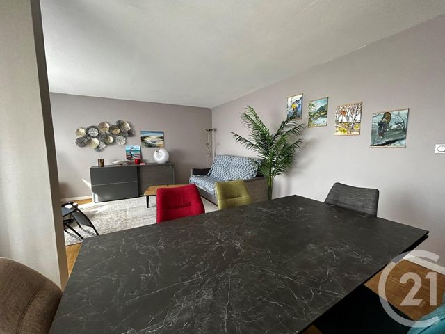 Appartement F4 à louer - 4 pièces - 80.0 m2 - BELFORT - 90 - FRANCHE-COMTE - Century 21 Agence Du Théâtre