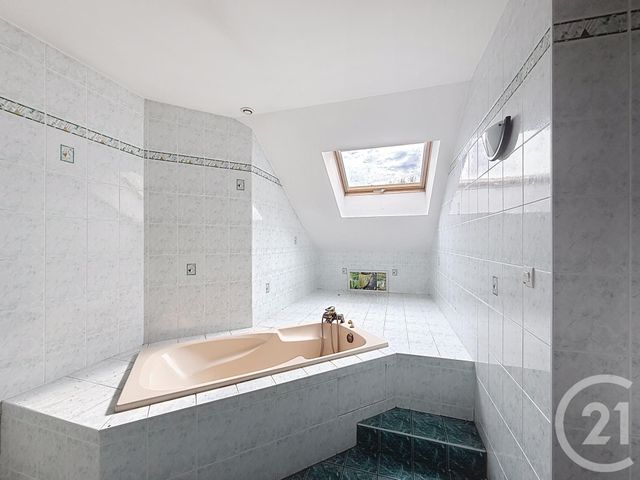 Appartement à louer - 5 pièces - 154.0 m2 - VALDOIE - 90 - FRANCHE-COMTE - Century 21 Agence Du Théâtre