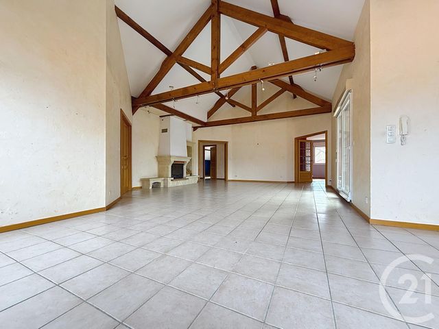 Appartement à louer - 5 pièces - 154.0 m2 - VALDOIE - 90 - FRANCHE-COMTE - Century 21 Agence Du Théâtre