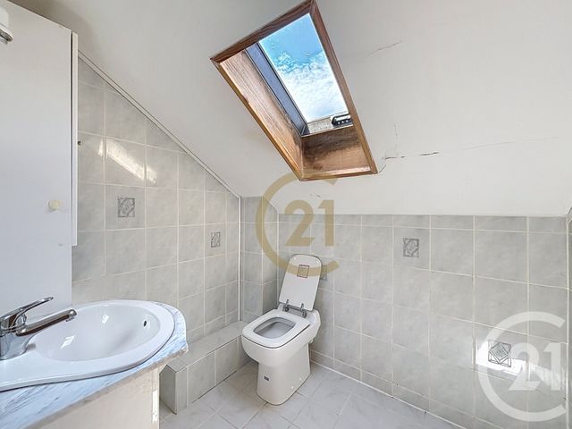 maison à louer - 3 pièces - 76.63 m2 - DELLE - 90 - FRANCHE-COMTE - Century 21 Agence Du Théâtre
