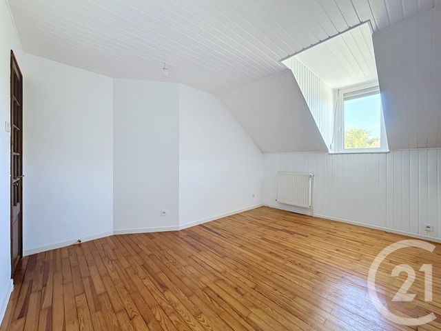 Appartement F3 à louer - 3 pièces - 80.14 m2 - DANJOUTIN - 90 - FRANCHE-COMTE - Century 21 Agence Du Théâtre