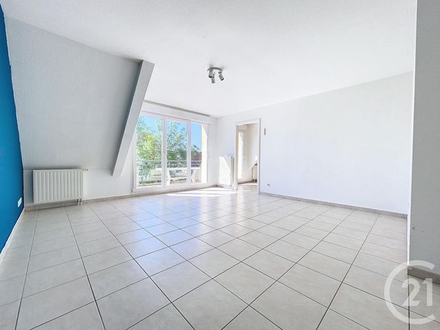 Appartement F3 à louer - 3 pièces - 67.86 m2 - GIROMAGNY - 90 - FRANCHE-COMTE - Century 21 Agence Du Théâtre