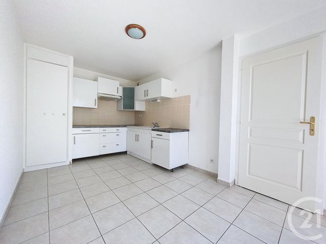 Appartement F3 à louer - 3 pièces - 67.86 m2 - GIROMAGNY - 90 - FRANCHE-COMTE - Century 21 Agence Du Théâtre