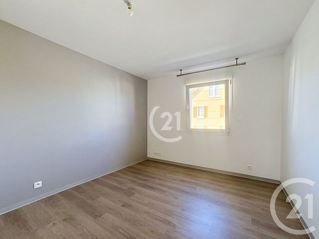Appartement T4 à vendre - 4 pièces - 72.08 m2 - VALDOIE - 90 - FRANCHE-COMTE - Century 21 Agence Du Théâtre