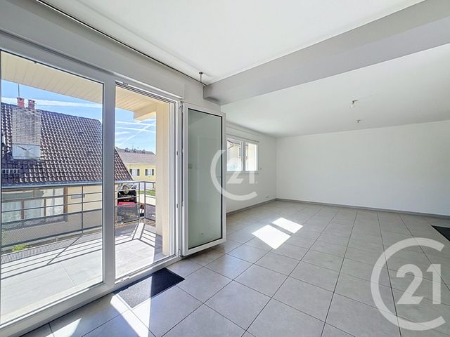 Appartement T4 à vendre - 4 pièces - 72.08 m2 - VALDOIE - 90 - FRANCHE-COMTE - Century 21 Agence Du Théâtre