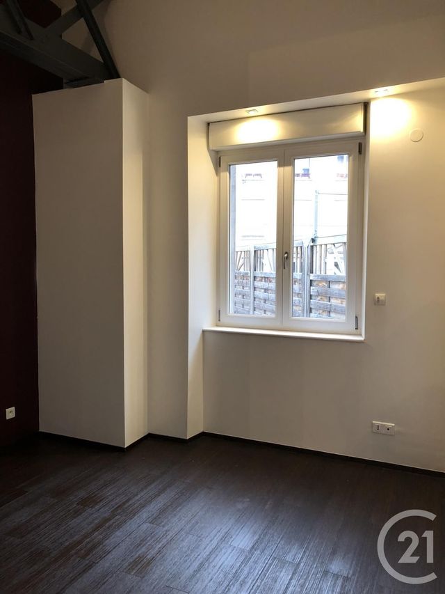 Appartement Duplex à louer - 3 pièces - 87.0 m2 - BELFORT - 90 - FRANCHE-COMTE - Century 21 Agence Du Théâtre