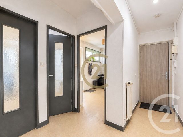 Appartement F3 à vendre - 3 pièces - 57.88 m2 - BELFORT - 90 - FRANCHE-COMTE - Century 21 Agence Du Théâtre